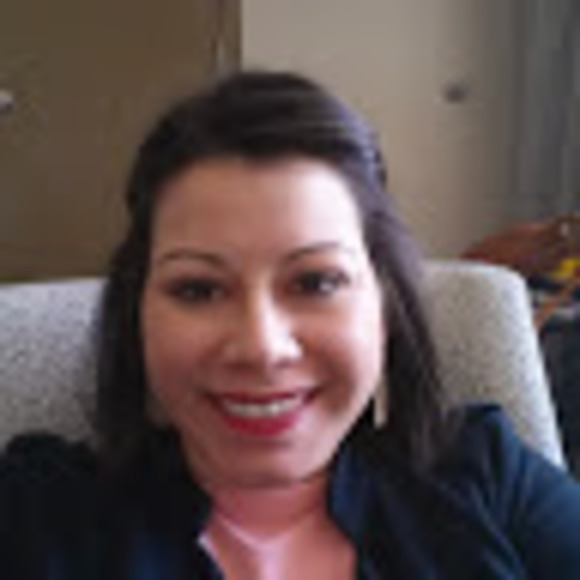 Meet your Posher, Liz - Picture 1 of 1